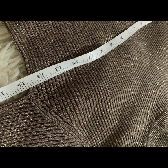 Saks Fifth Avenue - Folio Collection- Sparkling Sweater Top - Size L - Picture 7 of 10